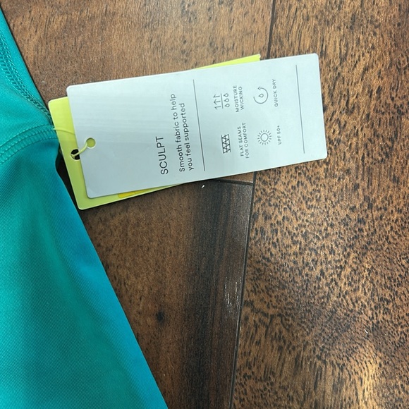 Active Capri pants - Picture 3 of 6